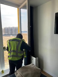 В Вишневом женщина выбросила младенца с пятого этажа