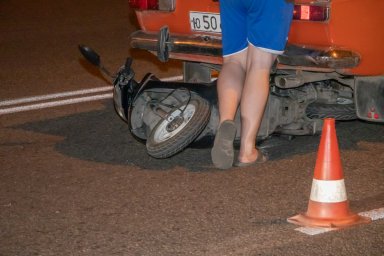 ДТП в Днепре: столкнулись «москвич» и мопед