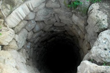 У селищі Брусилова вбита 29-річна жінка. Поліція веде розслідування