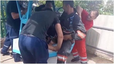 В Винницкой области из колодца достали мужчину. Появилось видео