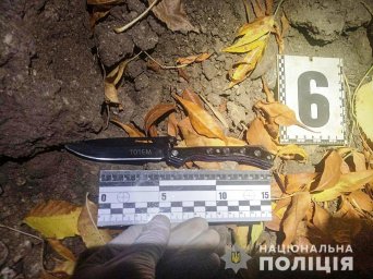 В Запорожье мужчина ударил юношу ножом