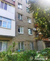 В Кременчуге женщина выпала из окна