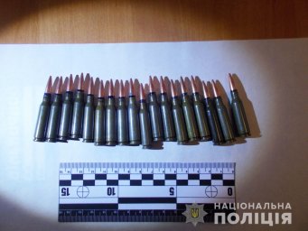 В Шостке у мужчины изъяли боеприпасы