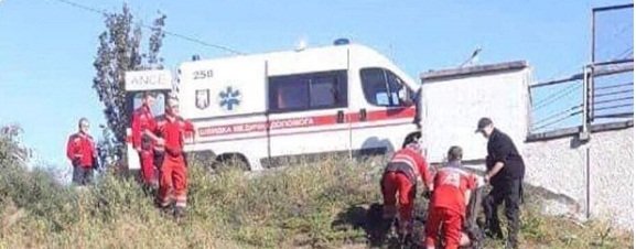 В Киеве неизвестные избили мужчину и бросили возле метро Черниговская