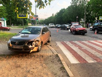 Через ДТП в Харкові постраждали чотири дитини