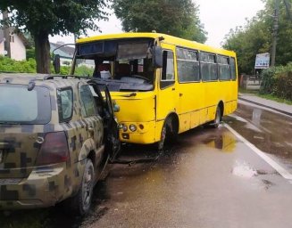 В ДТП в Рудно пострадали семь человек