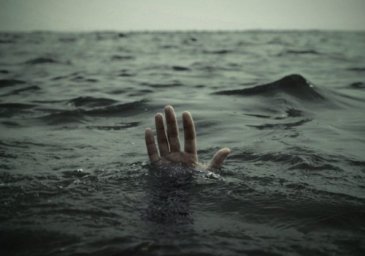 Компания студентов в Гидропарке не обратила внимания на крики товарища и он утонул
