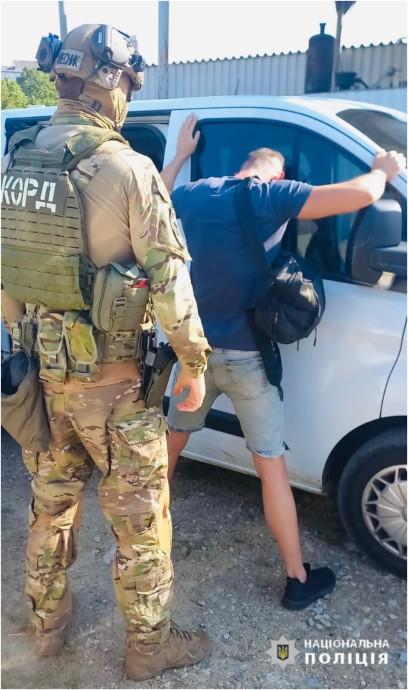 В Івано-Франківське області затримано шантажиста, який вимагав з жінки велику суму