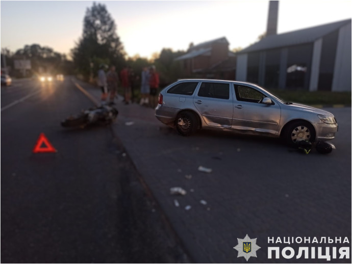 Поліція встановлює обставини ДТП у Бориславі внаслідок якого травмована неповнолітня дівчина