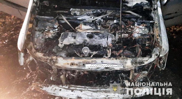В Селидово расследуют поджог автомобиля