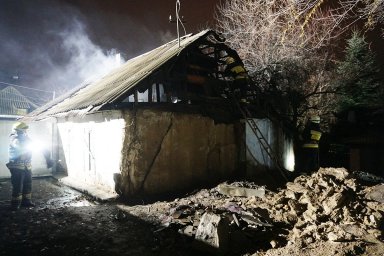При пожаре в Днепре погибли три человека. Появилось видео