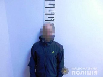 В Киеве мужчина с ножом напал на незнакомца