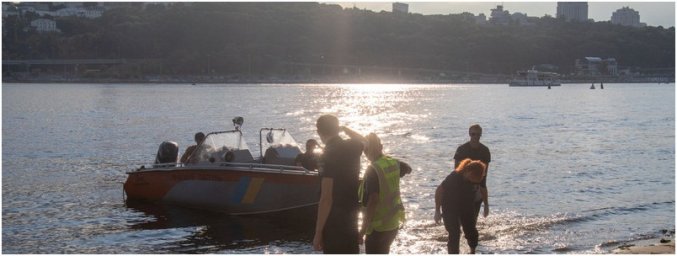 В Киеве тело пропавшего туриста из Бельгии достали из воды в Гидропарке. Появилось видео