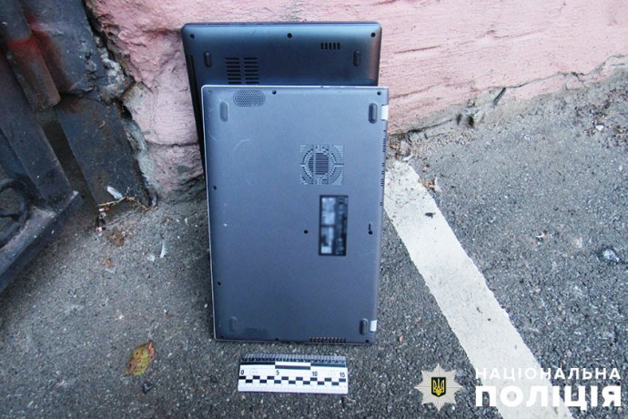 В Києві чоловік обікрав магазин техніки