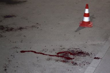 В Днепре прохожие задержали мужчину, который стрелял из пистолета