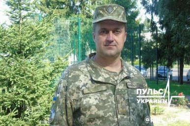 В Сумах похитили полковника ВСУ люди, представившиеся СБУ В Сумах похитили полковника ВСУ люди, представившиеся СБУ