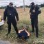 ​В Киевской области мужчина избил отца резиновым шлангом, убил бабушку и скрылся в поле