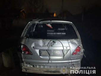 ​Под Харьковом пьяный сотрудник СТО угнал и разбил Lexus