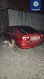 ​В Днепре патрульные задержали вероятных воров автомобильных колес