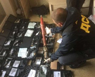 ​На Днепропетровщине ликвидировали разветвленную систему сбыта оружия