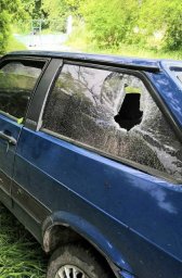 В Харькове полицейские стреляли в авто закладчиков наркотиков, есть раненые (Фото)