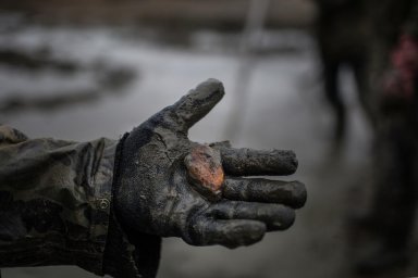 ​«Черные» копатели янтаря пытались купить за $1 млн должность руководителя