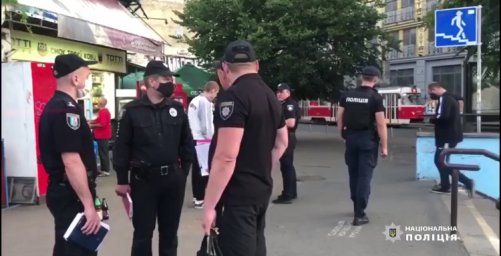​Неизвестный мужчина зарезал 25-летнего парня, который пытался заступиться за девушку
