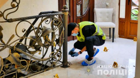​В Черновицкой области задержали мужчину, который при попытке побега отстреливался от копов