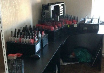 ​В Киеве и на Запорожье копы разоблачили целую ботоферму
