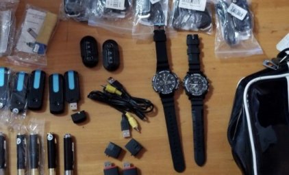 Под видом часов и флешек в Украину пытались ввезти средства для скрытой слежки