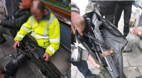 В центре Львова задержали бездомного с винтовкой