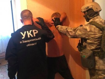 ​В Кривом Роге задержали грабителей, которые похитили украшения на ₴2 миллиона из ювелирного магазин