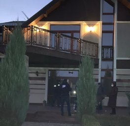 Госбюро расследований начало серию обысков  Михаила Мирошниченко