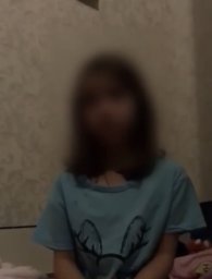 В Киеве полицейские спасли девочку от матери, которая морила её голодом