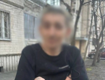 У Києві пограбували ветерана ЗСУ з протезом ноги
