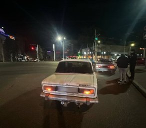 У центрі Черкас п'яний водій спричинив ДТП У центрі Черкас п'яний водій спричинив ДТП