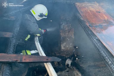 Смертельні пожежі на Хмельниччині: за добу загинули двоє людей