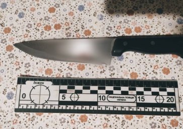 Поліція Обухова затримала чоловіка, який вдарив ножем співмешканку
