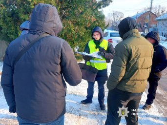 Бійка з погрозами пістолетом у Прилуках: поліція повідомила про підозру двом чоловікам
