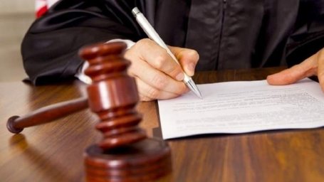 На Львівщині мобілізованого військового засудили до 7 років тюрми за побиття матері до смерті