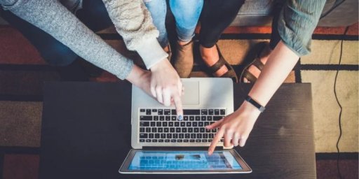 Пара з Кам’янця-Подільського продавала фейкові інтимні послуги: їм загрожує до 8 років