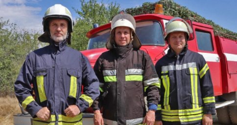 На Миколаївщині військові врятували подружжя пенсіонерів з пожежі