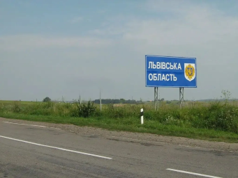 На Львівщині 47-річний чоловік побив 13-річного хлопчика на території школи