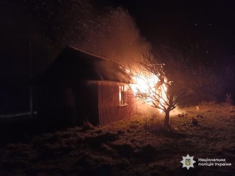 На Прикарпатті чоловік вбив знайомого й підпалив будинок, щоб приховати злочин На Прикарпатті чоловік вбив знайомого й підпалив будинок, щоб приховати злочин