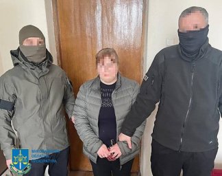 Посадовиця Первомайської музичної школи зливала росії фото ТЦК і переміщення ЗСУ Посадовиця Первомайської музичної школи зливала росії фото ТЦК і переміщення ЗСУ