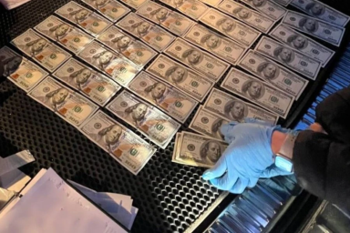 На Житомирщині депутата судитимуть за вимагання $20 тисяч за «вирішення» кримінальної справи