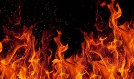 У Калуші горів підвал багатоповерхівки – постраждав чоловік