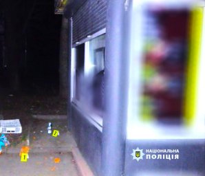 У Франківську затримали двох злочинців за крадіжку з кіоску