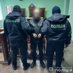 На Дніпропетровщині чоловік напав із ножем на двох братів: затримано