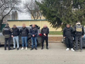 На Одещині викрили 22-річних “провідників”, які переправляли ухилянтів до Молдови На Одещині викрили 22-річних “провідників”, які переправляли ухилянтів до Молдови